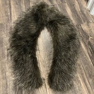 Banana Republic faux fur scarf